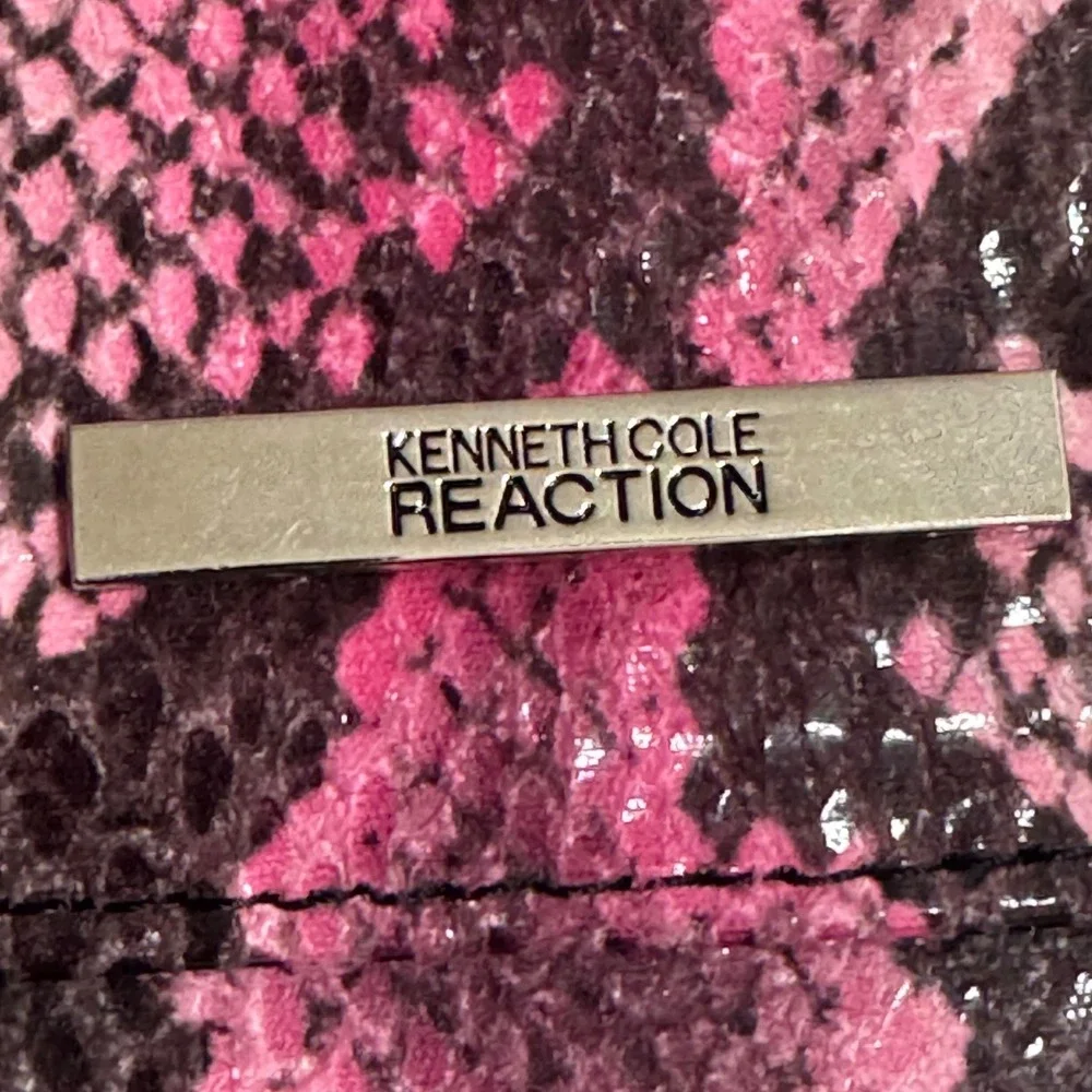 Kenneth Cole Reaction Pink Orange Snakeskin Trifold Wallet Faux Leather Clutch